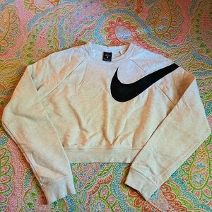 Nike crop top sweater